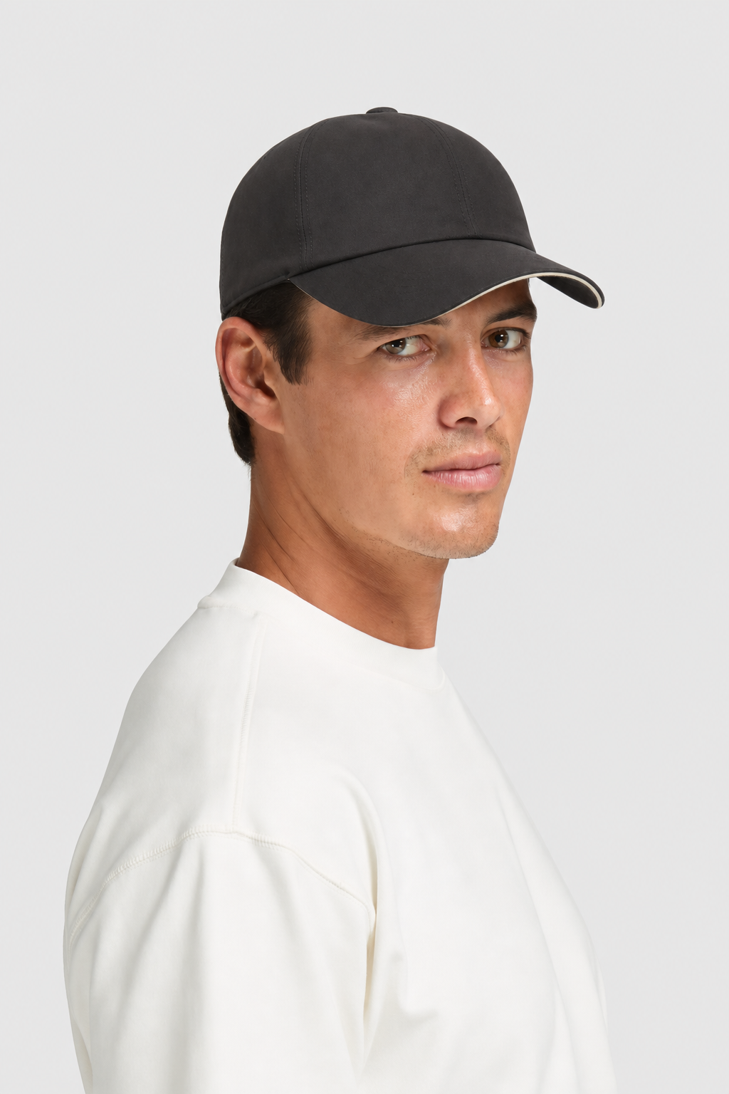 Amaro Vello Black Microfibre Cap