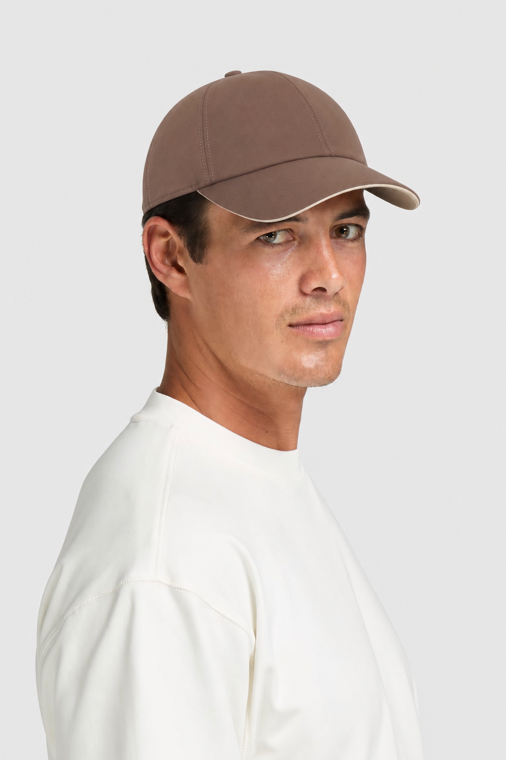 ELEVATE YOUR OUTFIT WITH AMARO VELLO