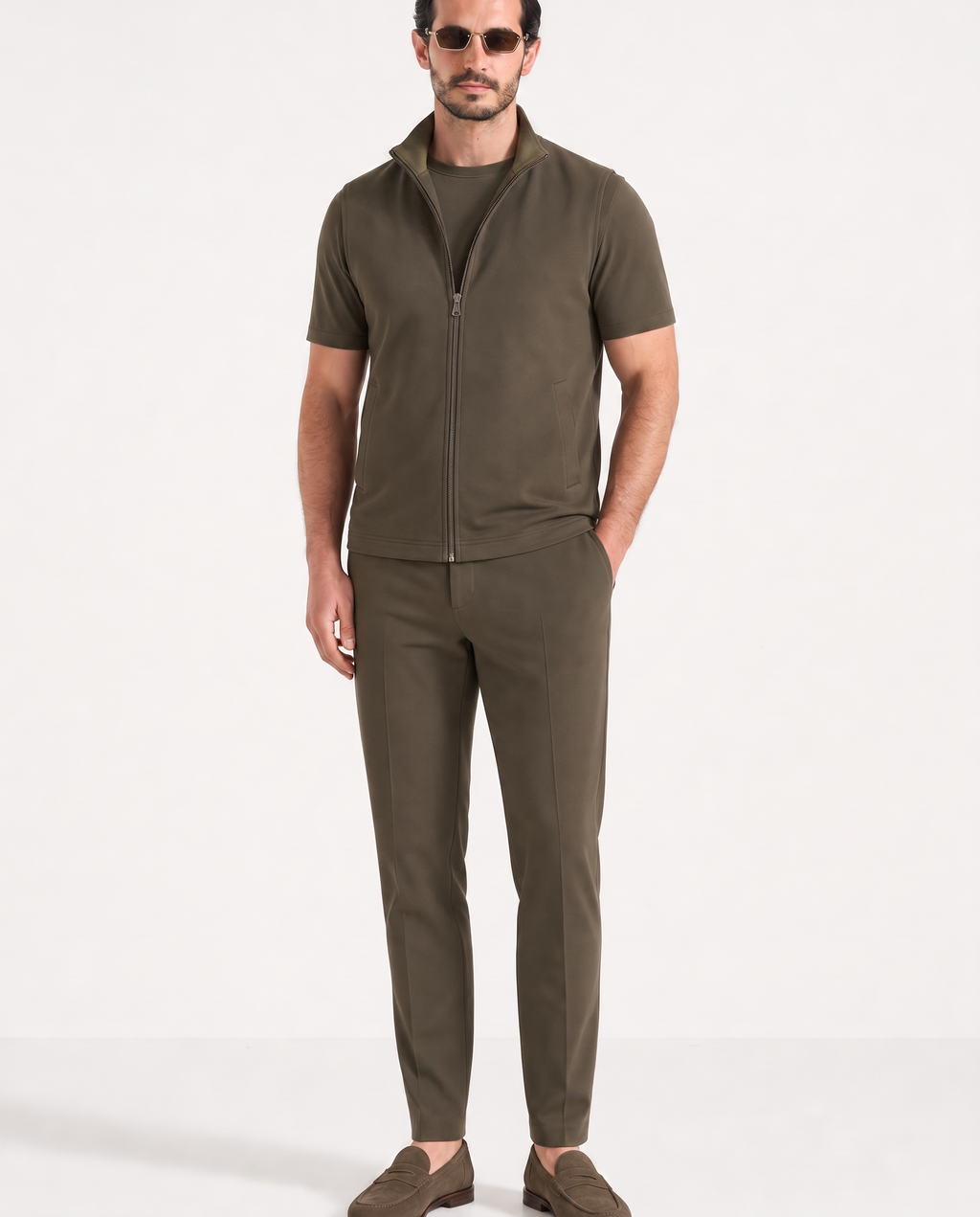 Amaro Vello Army Green Summer Set on model