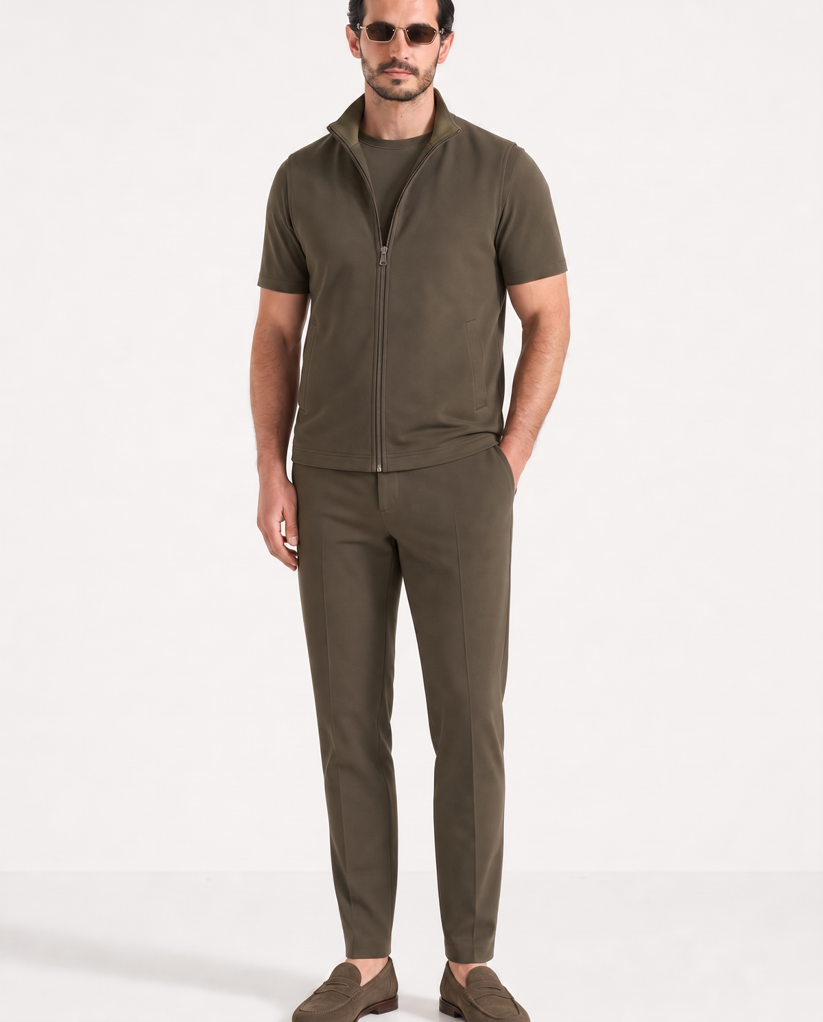Amaro Vello Army Green Summer Set on model
